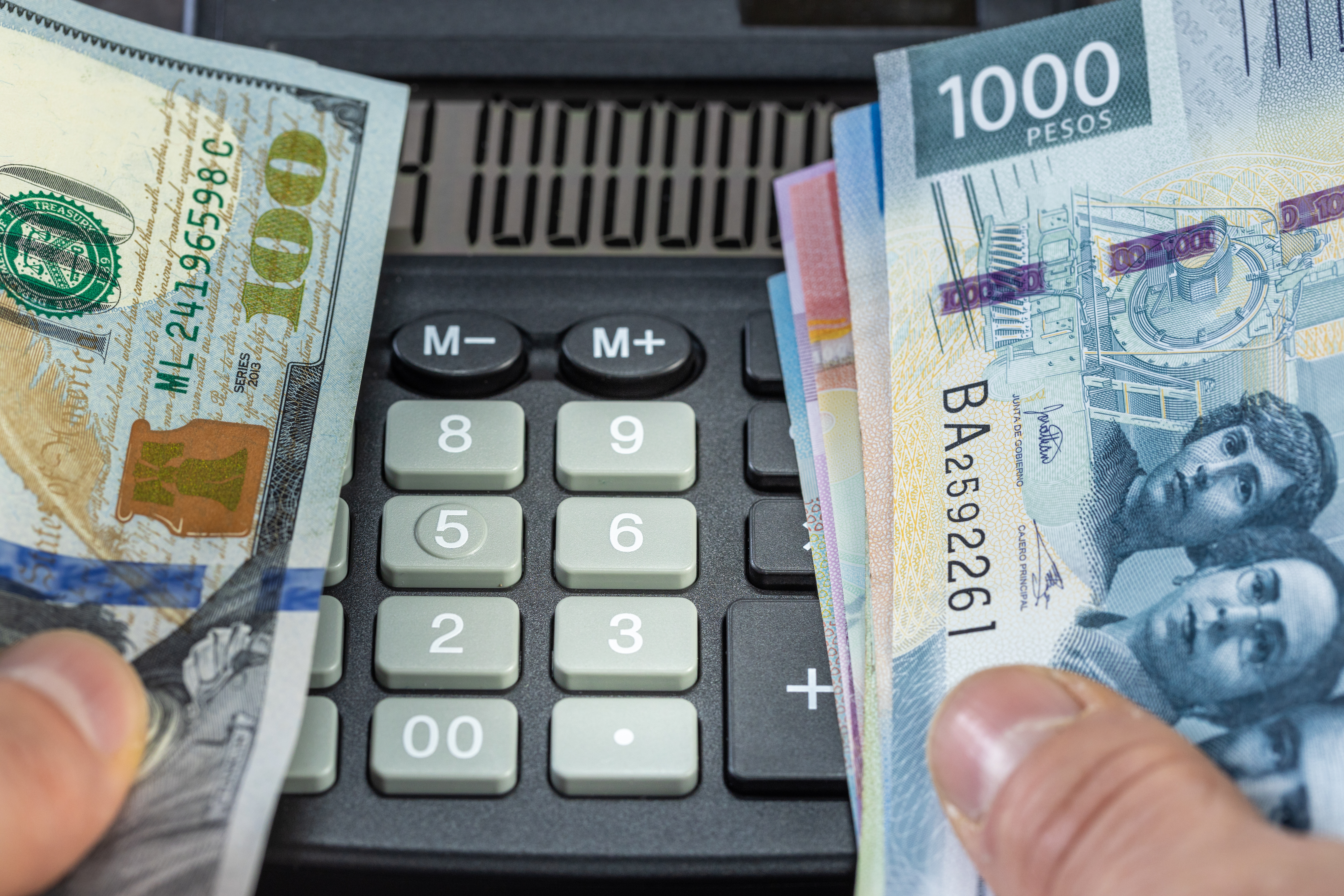 What to Know About Exchange Rates When Sending Money to Mexico